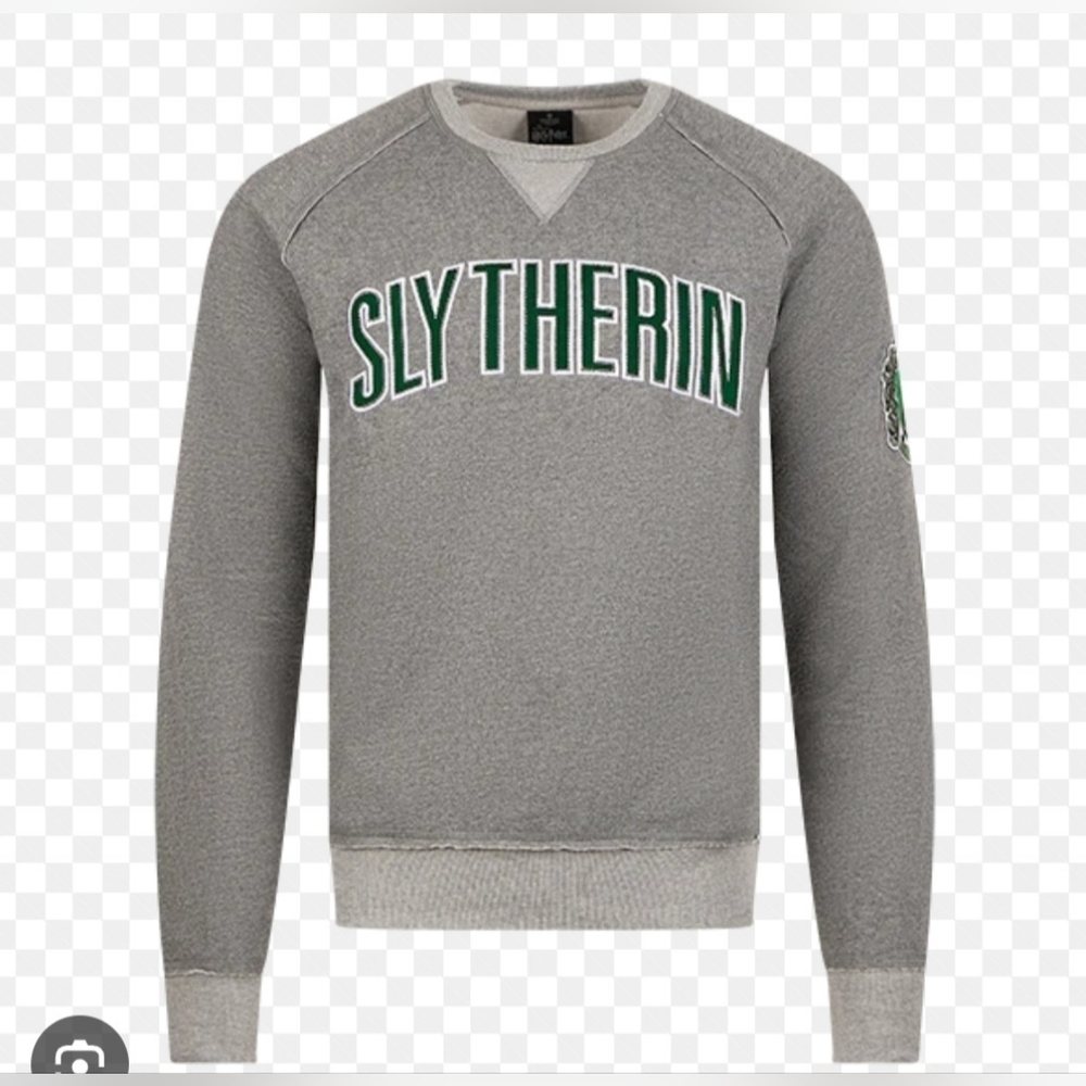 WIZARDING WORLD OF HARRY POTTER "SLYTHERIN"  GREY SWEATSHIRT. SIZE MEDIUM .